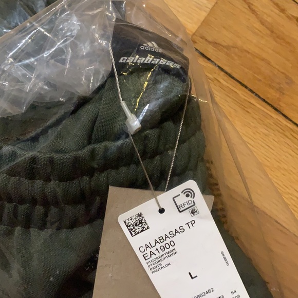 NWT Adidas YEEZY Calabasas Track Pant in Core/Mink, L - Picture 10 of 10